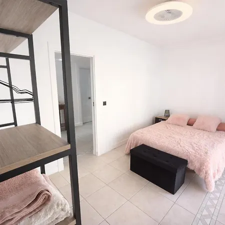 Edificio Fefo Apartamento Los Cristianos (Tenerife)