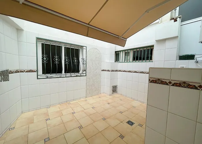 Edificio Fefo * Los Cristianos (Tenerife)